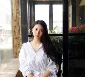 溧阳女友兼职模特的小说(女友兼职模特的小说保举)