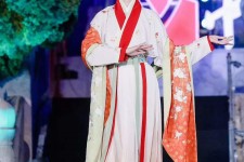溧阳汉服模特是哪种兼职的吗(网上雇用古拆汉服模特可信吗)