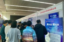 溧阳北京伴游招聘 北京各大高校恢复线下招聘会，今年有什么不一样？记者探访