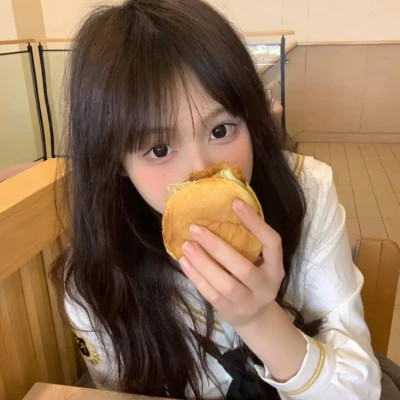 溧阳伴游女生李心怡的资料