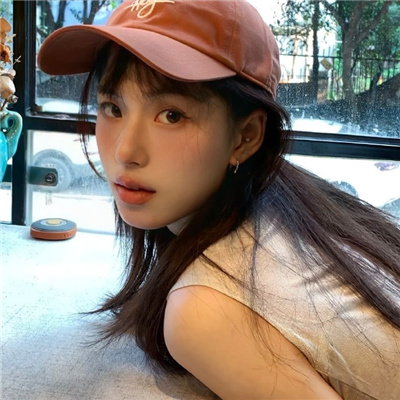 溧阳伴游女生杨梦研的资料