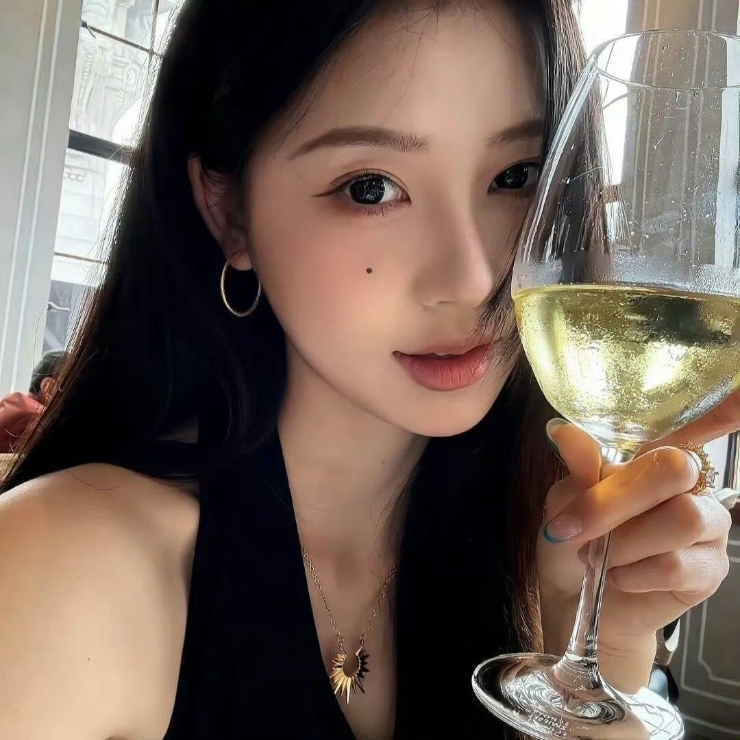 溧阳伴游女生 | 张诗涵的资料