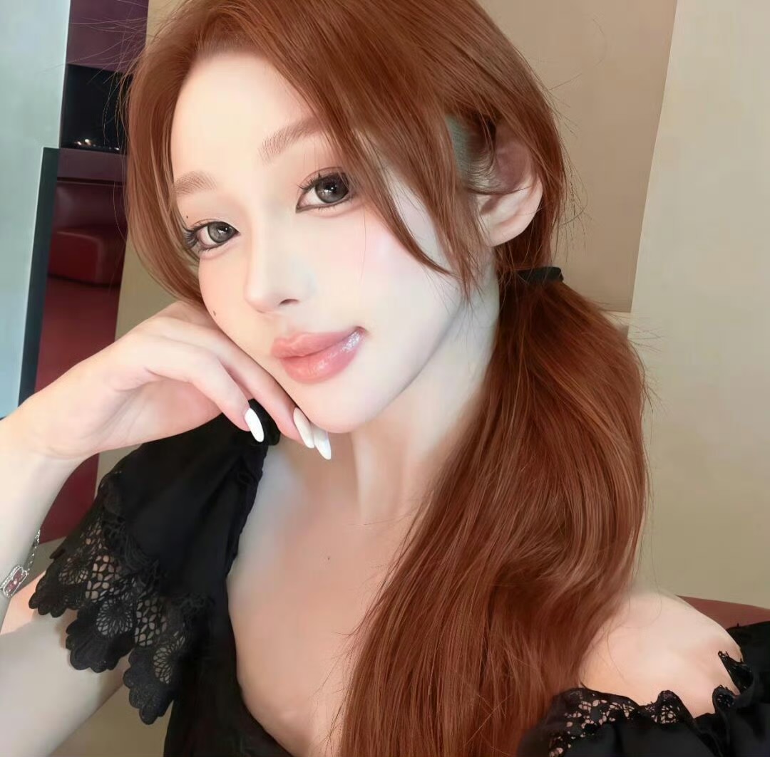 溧阳伴游女生 | Victoria LiLI的资料